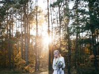 Zach&oacute;d słońca na sesji ślubnej