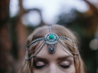 Stalowa dekoracja włos&oacute;w