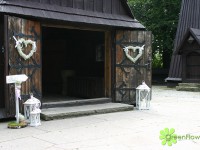 Gips&oacute;wka na drewnianych drzwiach