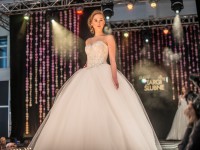 Pokaz mody ślubnej