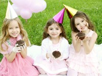 Trzy dziewczynki na weselu